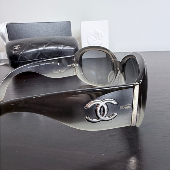 Chanel Black Gray Gradient Women\'s Sunglasses main image 13